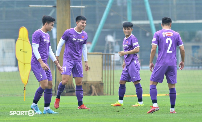 5 cầu thủ U23 Việt Nam chấn thương, HLV Park Hang-seo bổ sung gấp Đặng Văn Tới  - Ảnh 6.