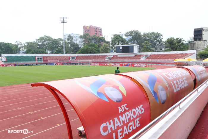 Sân Thống Nhất khoác lên diện mạo mới dưới sự giám sát của AFC - Ảnh 5.
