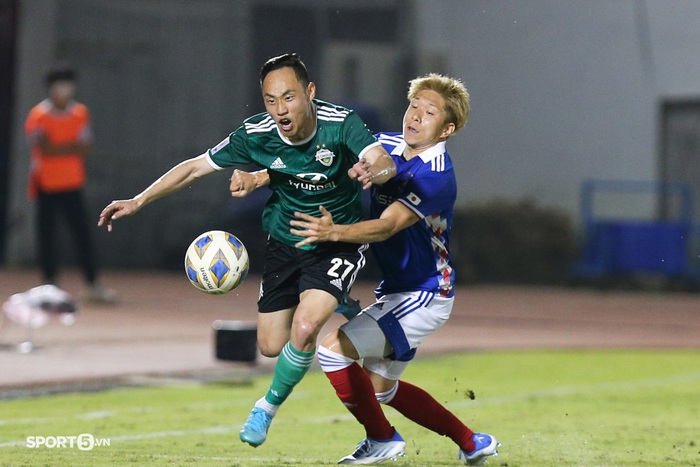 Jeonbuk Motors vươn lên đầu bảng H sau chiến thắng sát nút trước Yokohama F. Marinos - Ảnh 9.
