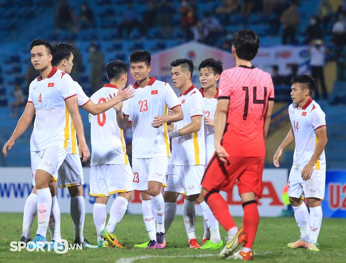 Kết quả U23 Việt Nam vs U20 Hàn Quốc: Chiến thắng xứng đáng - Ảnh 10.