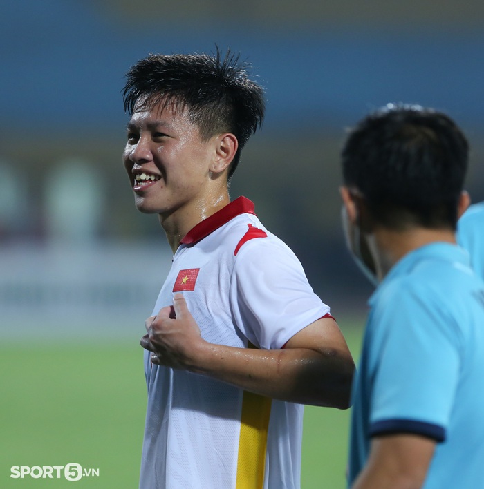 Trung vệ U23 Việt Nam chơi xấu, xô xát cực căng với tiền đạo U20 Hàn Quốc - Ảnh 5.
