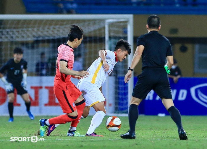 Văn Tùng chớp thời cơ ghi bàn cho U23 Việt Nam vào lưới U20 Hàn Quốc - Ảnh 6.