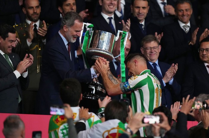 Hạ Valencia sau loạt luân lưu, Betis vô địch Copa del Rey - Ảnh 7.