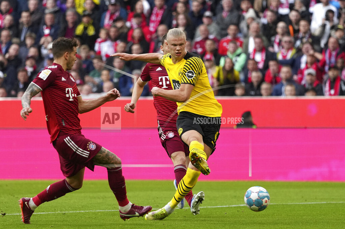 Hạ Dortmund, Bayern chính thức vô địch Bundesliga lần thứ 10 liên tiếp - Ảnh 3.