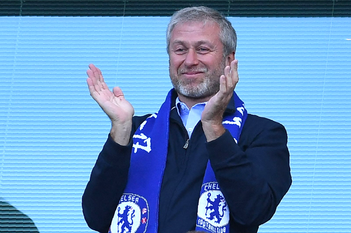 Chủ tịch Abramovich đòi thêm nửa tỷ bảng mới chịu bán Chelsea  - Ảnh 1.