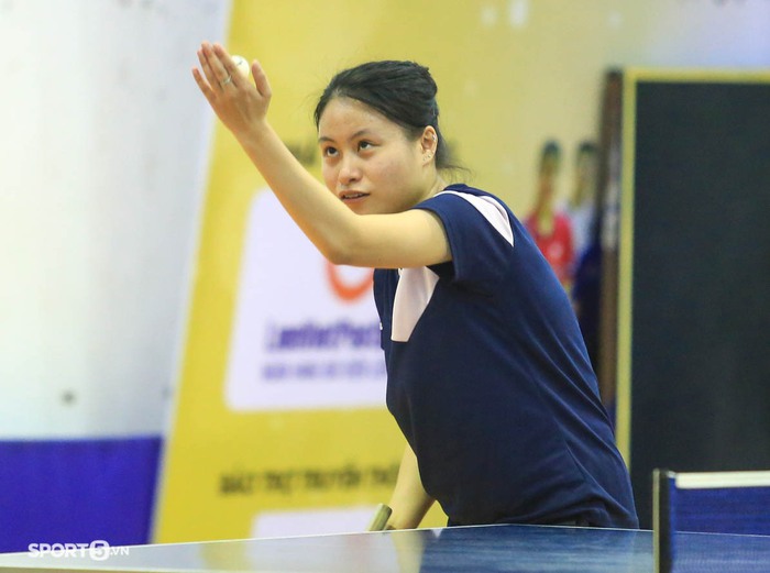 Tay vợt 17 tuổi Trần Mai Ngọc không ngại bất kỳ đối thủ nào tại SEA Games 31 - Ảnh 14.