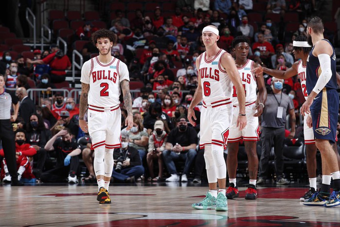 Lonzo Ball chính thức nghỉ hết mùa giải, Chicago Bulls thi đấu ra sao ở NBA Playoffs? - Ảnh 2.
