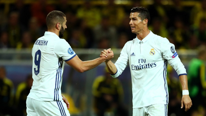 Rio Ferdinand: &quot;Benzema đã thoát khỏi cái bóng của Ronaldo&quot; - Ảnh 1.