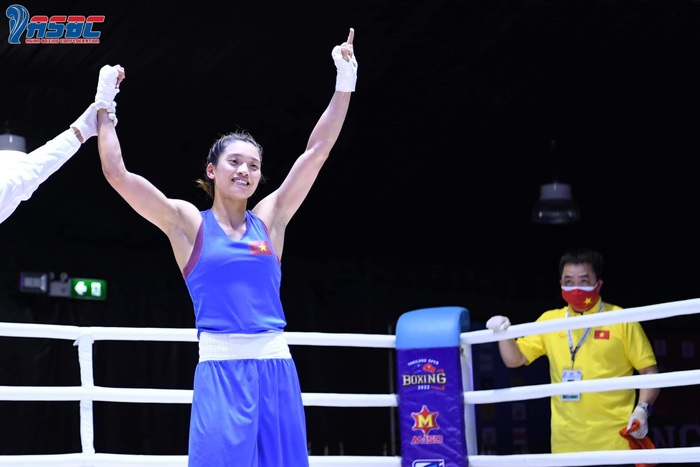 Vượt qua đối thủ Philippines, Nguyễn Thị Tâm lên ngôi tại giải boxing Thái Lan mở rộng - Ảnh 3.