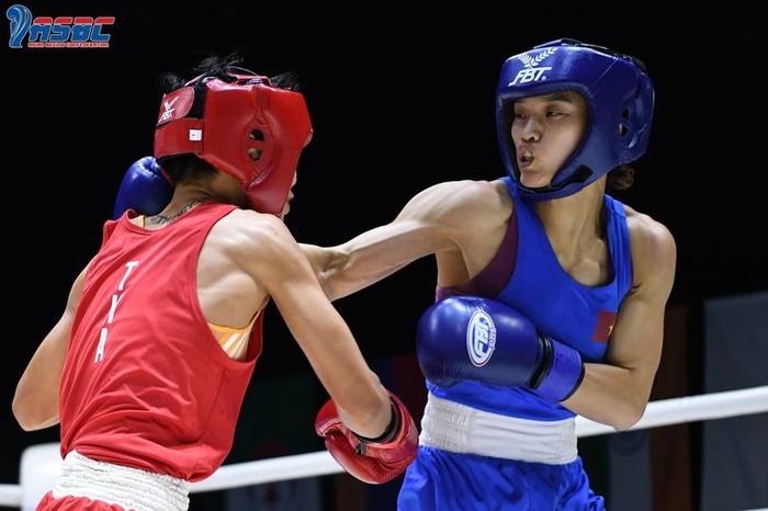 Nguyễn Thị Tâm xuất sắc đánh bại võ sĩ chủ nhà, lọt vào chung kết giải boxing Thái Lan mở rộng - Ảnh 2.