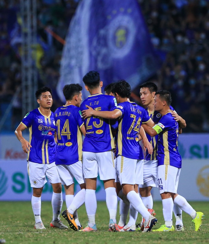 Đêm ác mộng của trung vệ U23 Việt Nam khi đối mặt Hà Nội FC - Ảnh 13.