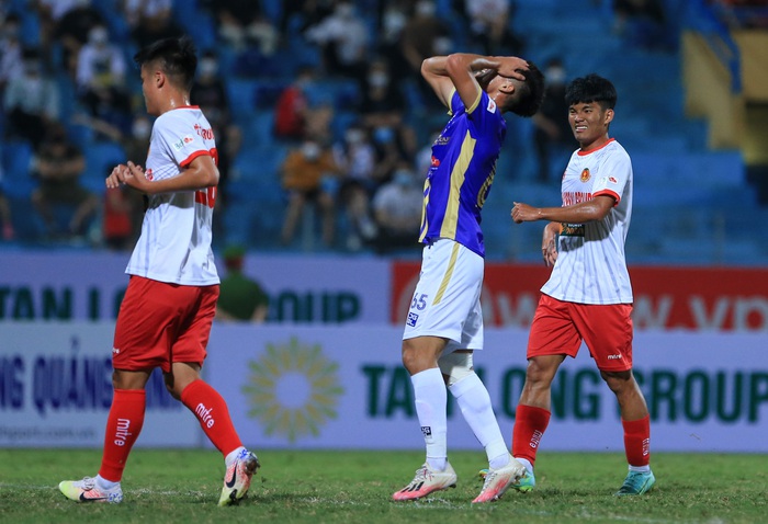 Điệu nhảy cuối của Quang Hải ở Hàng Đẫy và cái kết đẹp cùng Hà Nội FC - Ảnh 14.