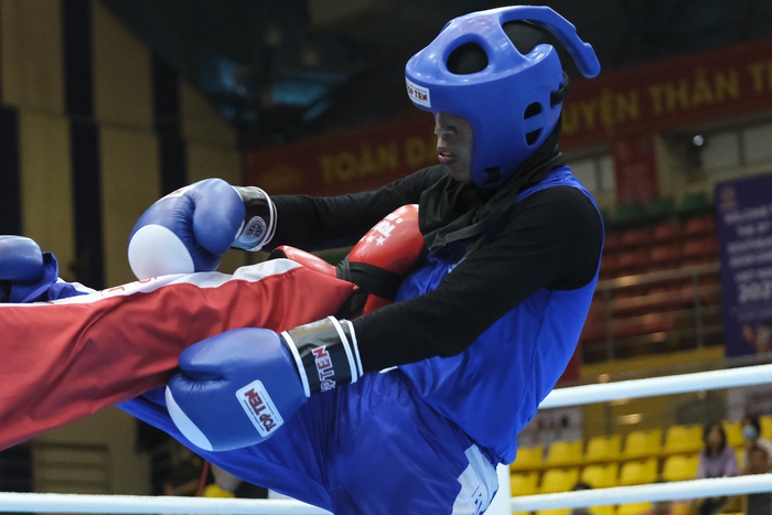 Nguyễn Thị Hằng Nga chạm 1 tay vào HCV kickboxing SEA Games 31 - Ảnh 6.