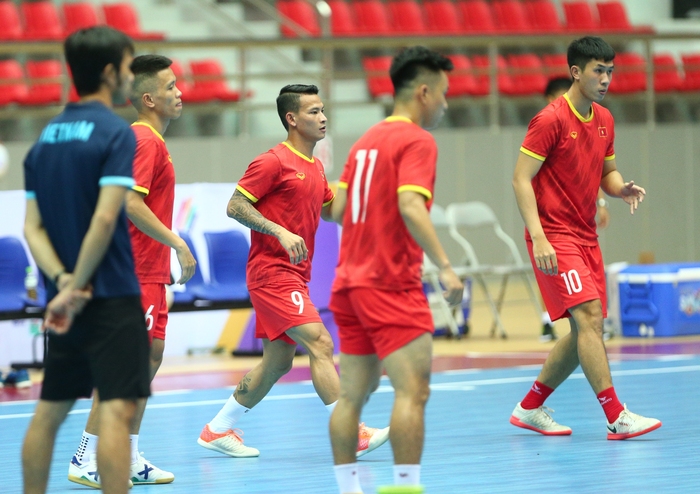 Futsal Việt Nam thoải mái trước ngày khai mạc bộ môn futasl tại SEA Games 31 - Ảnh 2.