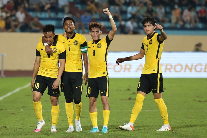 U23 Malaysia dễ dàng đè bẹp U23 Lào, vươn lên đầu bảng B - Ảnh 5.
