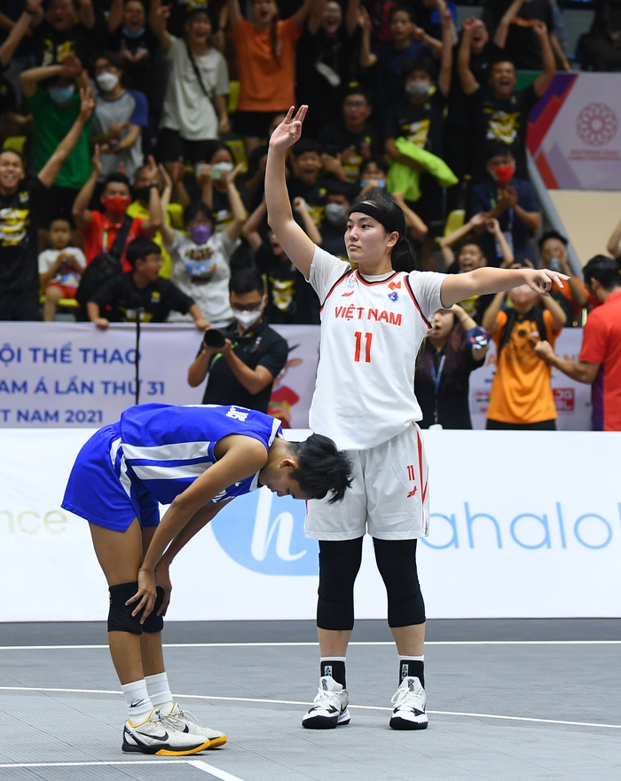 Đội tuyển bóng rổ nữ Việt Nam giành chiến thắng lịch sử trước Philippines - Ảnh 3.