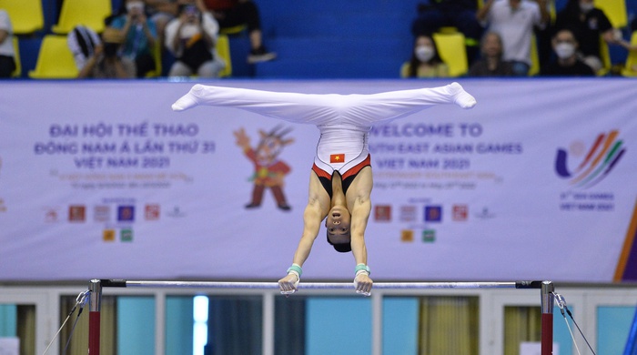 Những chàng &quot;hot boy&quot; mang về tấm huy chương vàng SEA Games 31 đầu tiên cho ĐT thể dục dụng cụ Việt Nam  - Ảnh 1.