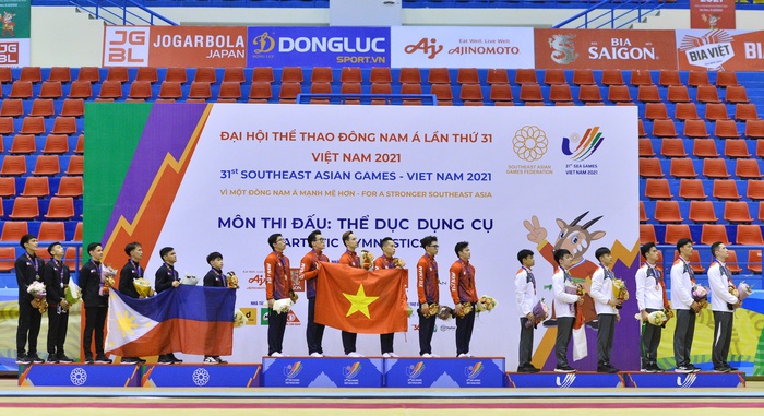 Những chàng &quot;hot boy&quot; mang về tấm huy chương vàng SEA Games 31 đầu tiên cho ĐT thể dục dụng cụ Việt Nam  - Ảnh 5.
