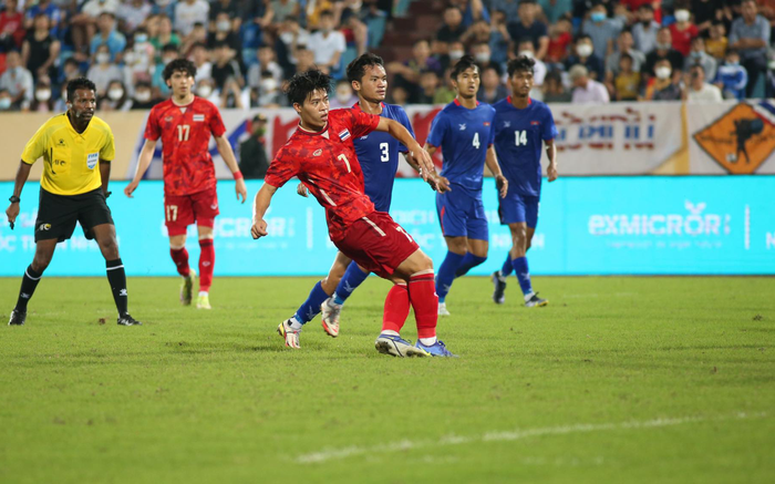 Trút cơn mưa bàn thắng vào lưới Campuchia, U23 Thái Lan rộng cửa vào bán kết SEA Games 31 - Ảnh 4.