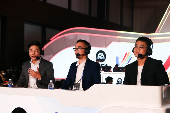 Nhan sắc xinh đẹp của MC Phương Thảo trong lần đầu ra mắt tại SEA Games 31 - Ảnh 9.