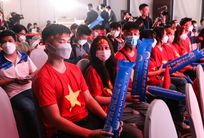Nhan sắc xinh đẹp của MC Phương Thảo trong lần đầu ra mắt tại SEA Games 31 - Ảnh 10.