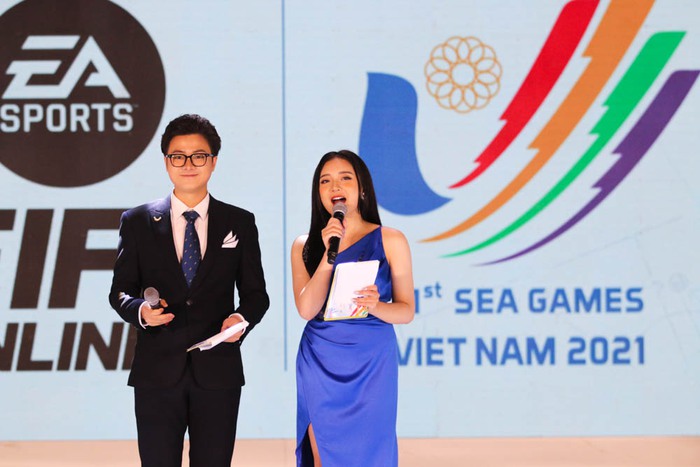 Nhan sắc xinh đẹp của MC Phương Thảo trong lần đầu ra mắt tại SEA Games 31 - Ảnh 4.
