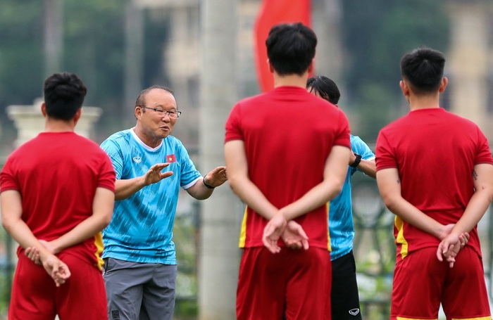 Nhâm Mạnh Dũng bị đau, HLV Park yêu cầu học trò tự chỉ ra lỗi sai sau trận gặp U23 Myanmar  - Ảnh 2.