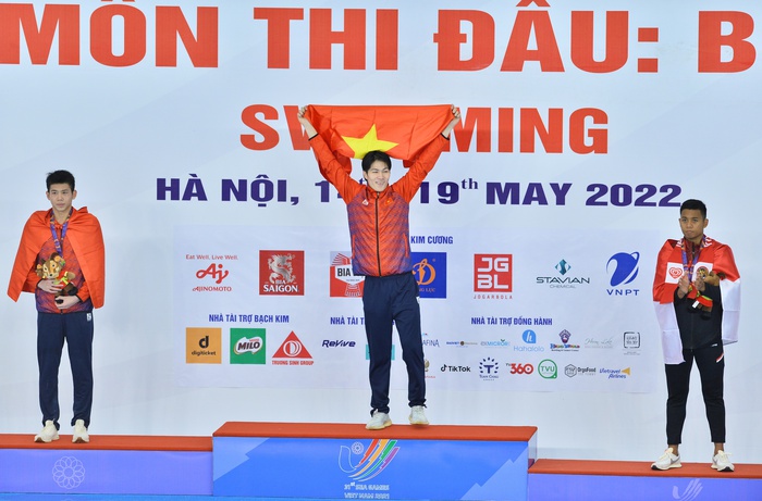 Khoảnh khắc bùng nổ của kỷ lục gia SEA Games Trần Hưng Nguyên, mang về huy chương vàng cho bơi Việt Nam - Ảnh 6.