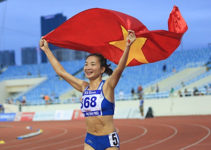 Điền kinh: Nguyễn Thị Oanh phá kỷ lục, Nguyễn Văn Lai không có đối thủ tại SEA Games 31 - Ảnh 1.