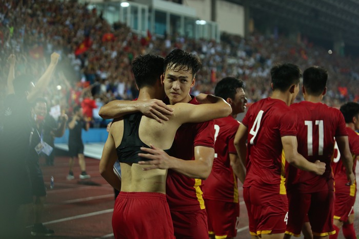 Chùm ảnh: Tiến Linh ghi bàn quý giá giúp U23 Việt Nam giành vé vào chung kết SEA Games 31 - Ảnh 5.