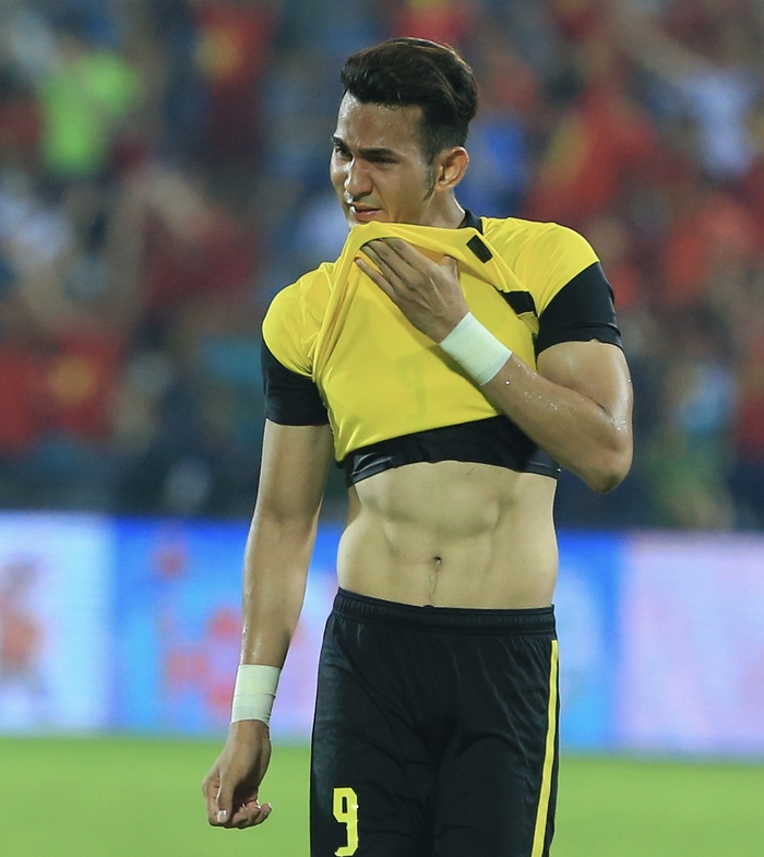 Cầu thủ U23 Malaysia khóc nức nở sau trận thua U23 Việt Nam - Ảnh 6.