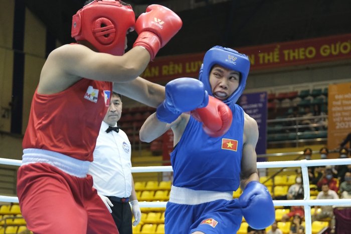 Trần Thị Linh tiếp tục tạo kỳ tích, đánh bại Á quân Olympic Tokyo để vào chung kết SEA Games 31 - Ảnh 4.