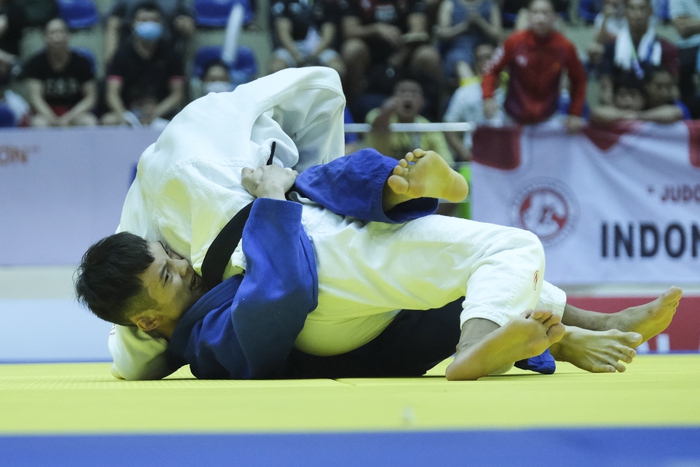 Nguyễn Hoàng Thành lẫn lộn cảm xúc sau tấm HCV Judo SEA Games 31 - Ảnh 7.