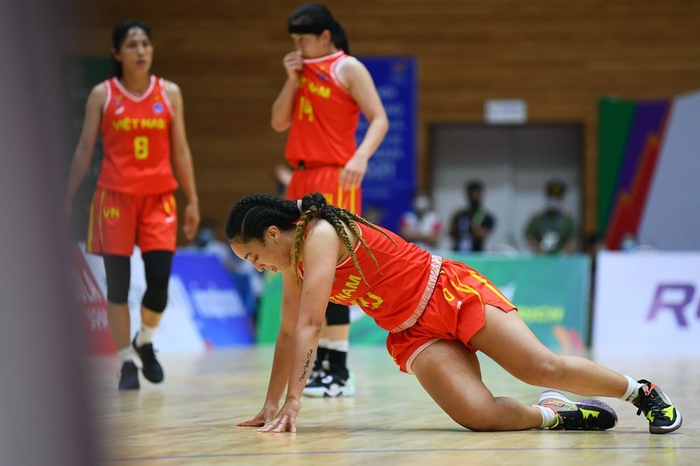 Vượt bão chấn thương, đội tuyển bóng rổ nữ Việt Nam kiên cường vượt qua Malaysia - Ảnh 5.