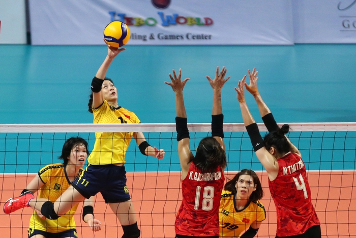 Bóng chuyền nữ Việt Nam giành HCB trước đối thủ hơn 61 bậc xếp hạng thế giới - Ảnh 4.