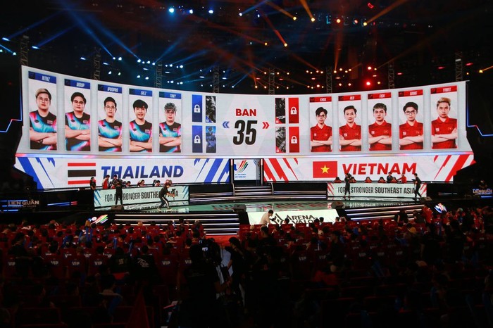 Cựu vương thế giới đến cổ vũ ĐT Liên Quân Việt Nam vô địch SEA Games 31 - Ảnh 10.