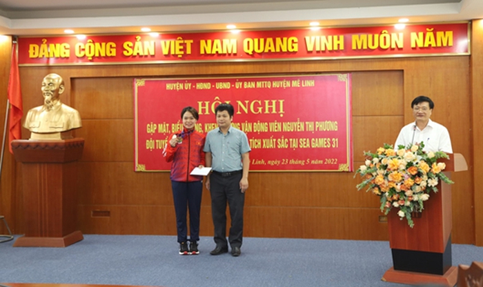 Khen thưởng, động viên kịp thời cho VĐV Nguyễn Thị Phương đạt 2 Huy chương vàng bộ môn Karate tại SEA Games 31 - Ảnh 8.