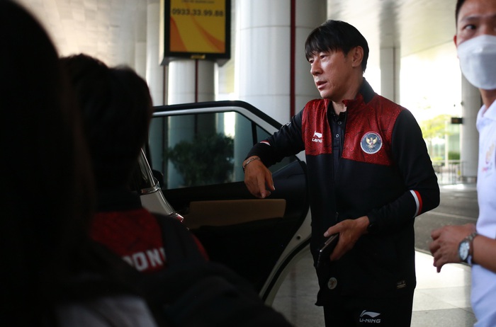 HLV Shin Tae-yong từ chối đi xe riêng, U23 Indonesia vắng hai ngôi sao  - Ảnh 3.