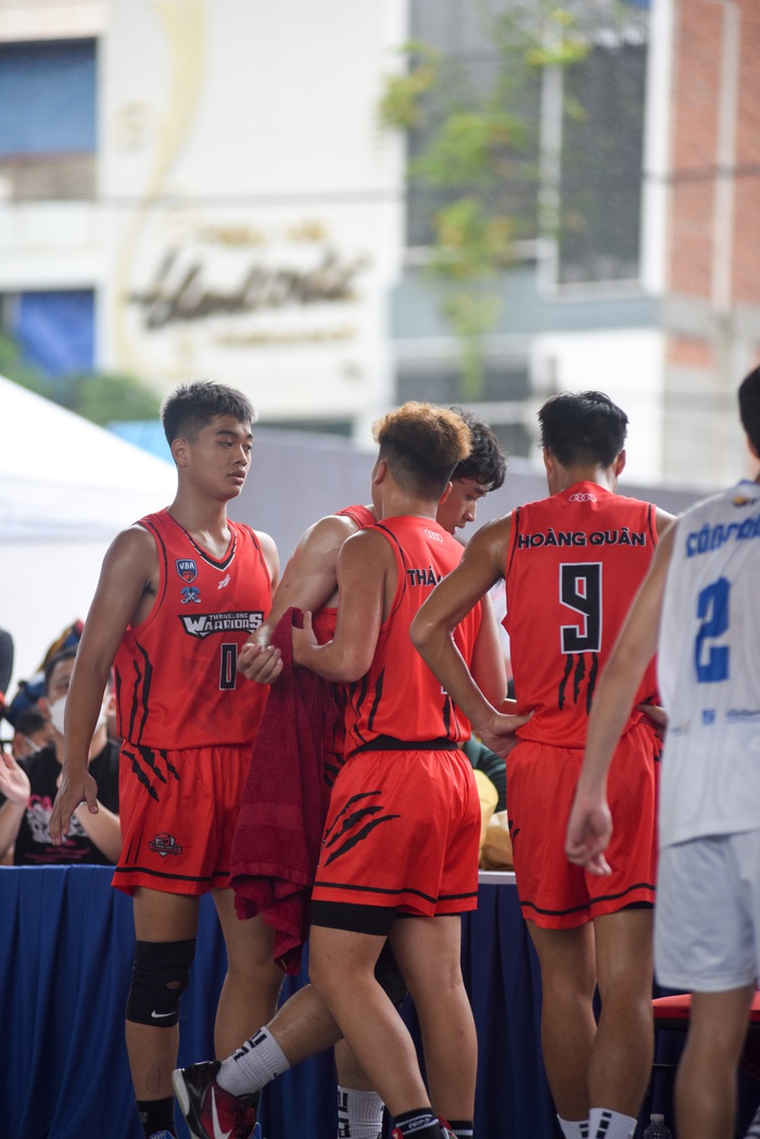 Choáng ngợp lứa cầu thủ trẻ tham gia U20 VBA 3x3 2022: Đăng Khoa cực toàn diện trong khi Thang Long Warriors gửi đội hình trẻ măng - Ảnh 8.