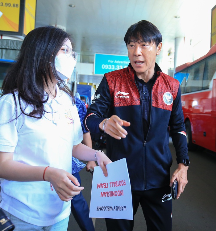 HLV Shin Tae-yong từ chối đi xe riêng, U23 Indonesia vắng hai ngôi sao  - Ảnh 6.