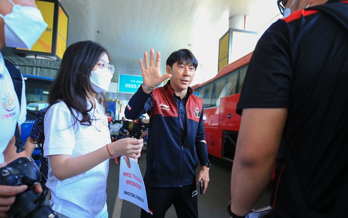 HLV Shin Tae-yong từ chối đi xe riêng, U23 Indonesia vắng hai ngôi sao  - Ảnh 7.