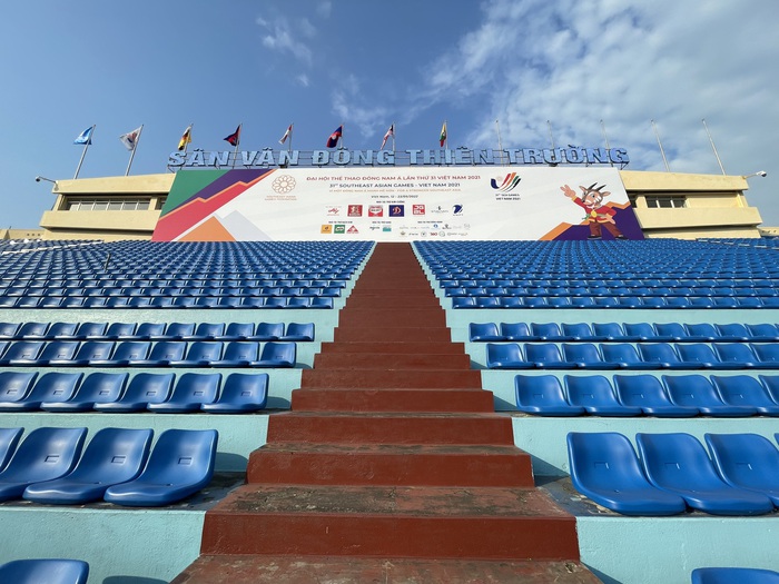 Sân vận động Thiên Trường thay áo mới chào đón SEA Games 31 - Ảnh 8.