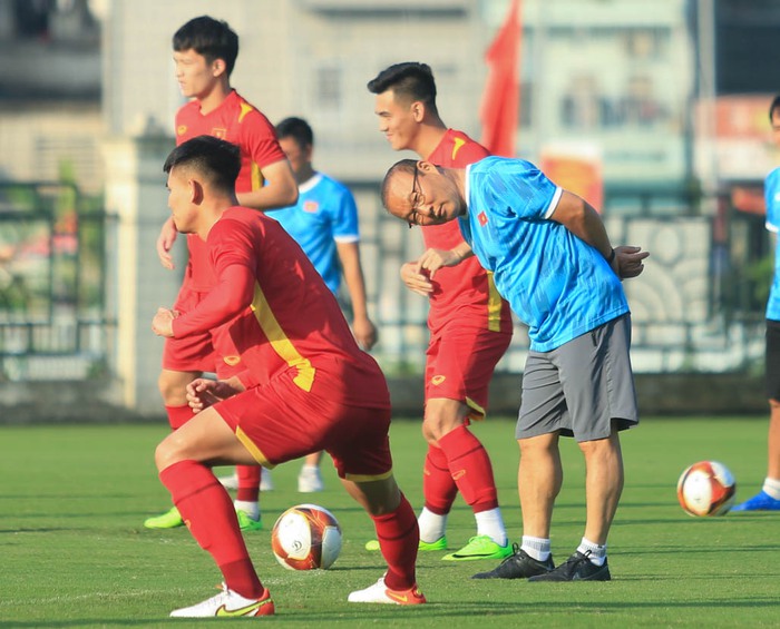 Thầy Park liên tục nhắc U23 Việt Nam quyết tâm, đi &quot;soi&quot; từng học trò  - Ảnh 2.