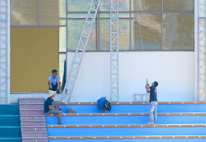 Sân Việt Trì hoàn thiện những hạng mục cuối cùng chuẩn bị cho SEA Games 31 - Ảnh 5.