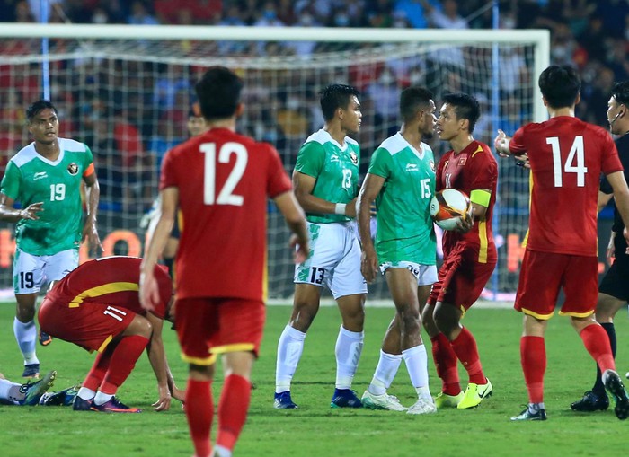 Dội mưa bàn thắng vào lưới U23 Indonesia, U23 Việt Nam khởi đầu như mơ - Ảnh 13.