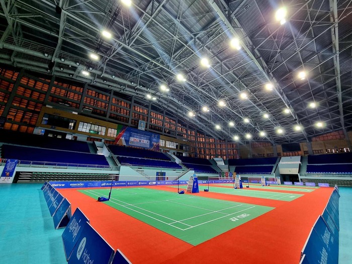 Toàn cảnh nhà thi đấu tỉnh Bắc Giang được trang bị thảm thi đấu &quot;nghìn USD&quot;  tại SEA Games 31 - Ảnh 1.