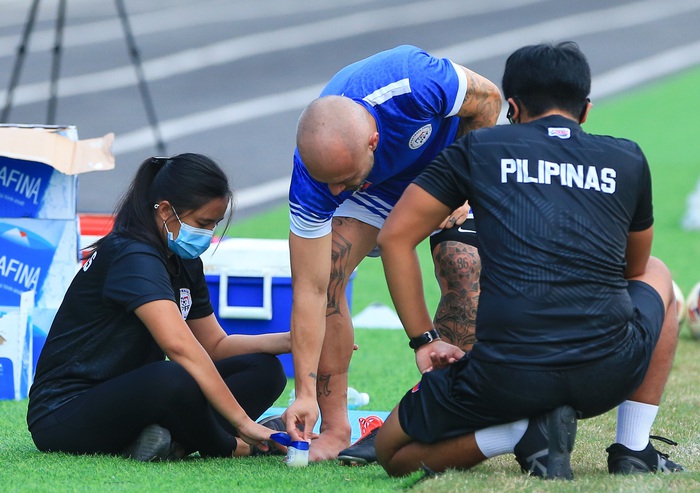 Đội trưởng U23 Philippines bị đau trước trận gặp U23 Việt Nam - Ảnh 3.
