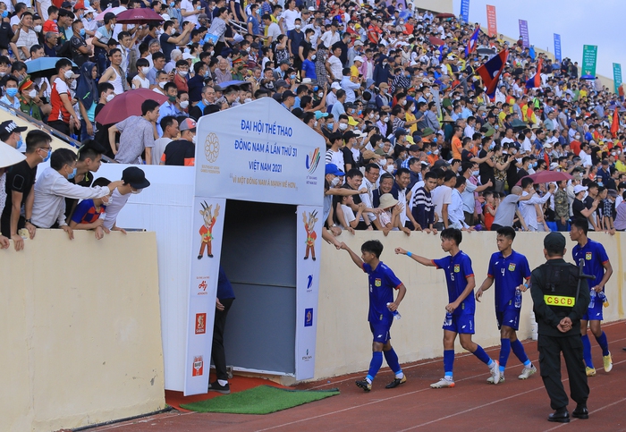 Ấn tượng sân Thiên Trường ngày khai màn bảng B bóng đá nam SEA Games 31 - Ảnh 8.