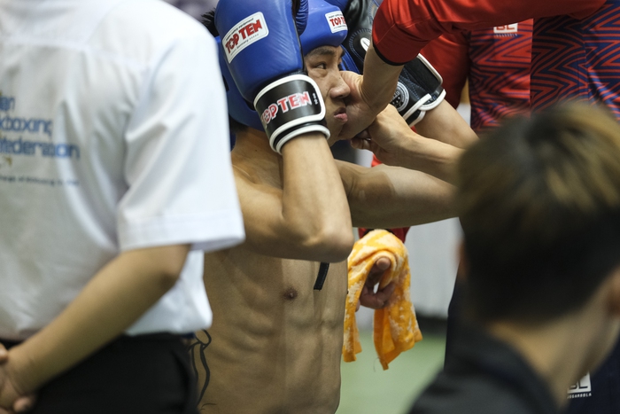 Học trò &quot;thánh Muay&quot; Buakaw khiến hy vọng vàng kickboxing Việt Nam SEA Games 31 ôm hận  - Ảnh 1.