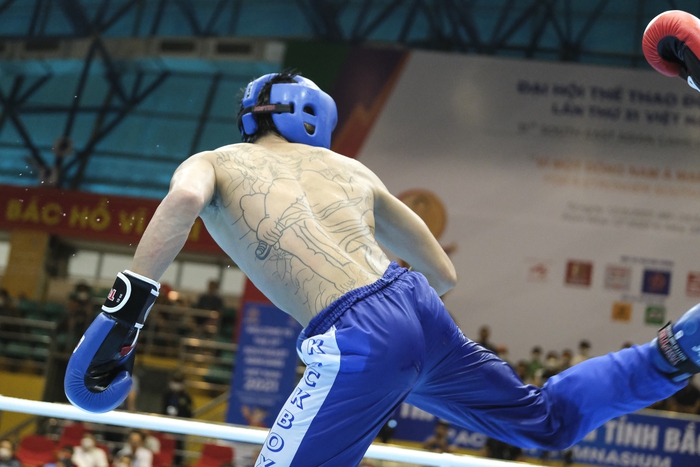 Học trò &quot;thánh Muay&quot; Buakaw khiến hy vọng vàng kickboxing Việt Nam SEA Games 31 ôm hận  - Ảnh 3.